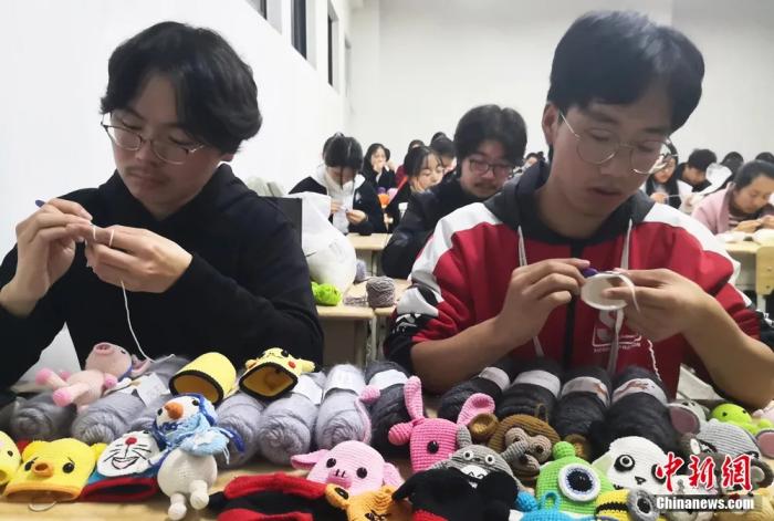点击进入下一页