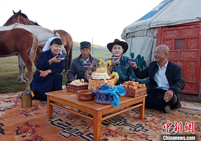 点击进入下一页