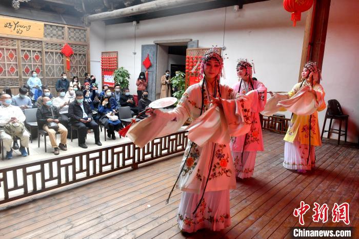 在榕台湾人才话新年愿景：希望2021两岸更加融合