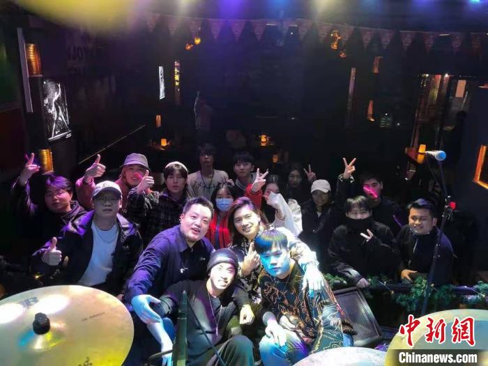 今年1月，行者乐队在泉州进行巡演。受访者供图