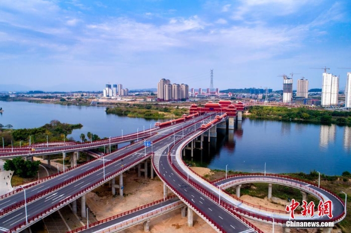 世界跨径最大廊桥在福建漳州正式通车