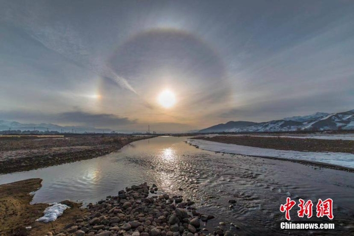 罕见！青海门源天空出现“幻日”奇观