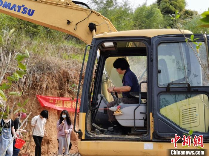 台商福州垦荒开休闲农场：坚守方向，一定会“开花结果”