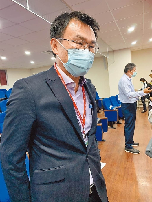 陈吉仲谈藻礁的泪水 台湾媒体人7字飙出口_1617264646436