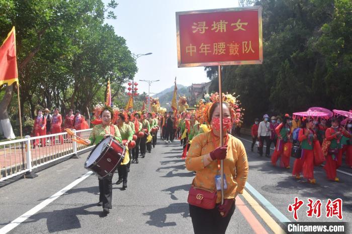 妈祖信众来仪。　徐国荣 摄