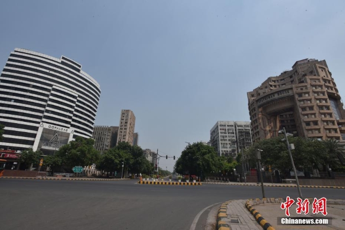 印度首都新德里宣布第三次延长“封城”
