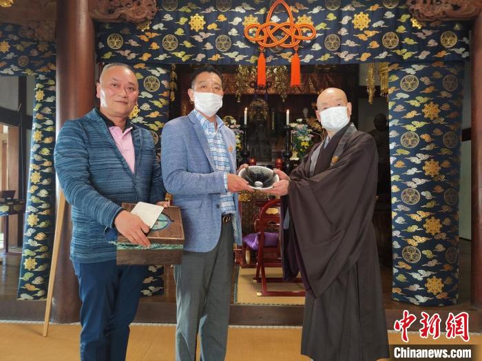 参访日本黄檗宗管长近藤博道住持的瑞应寺。受访者供图 受访者供图