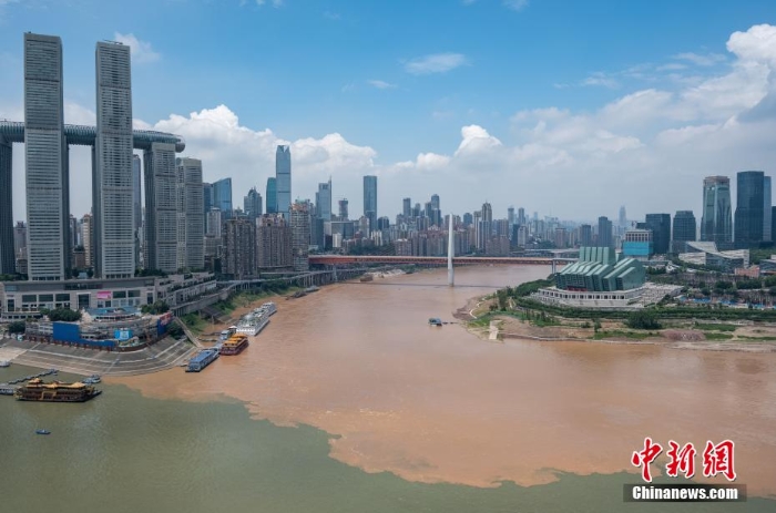 重庆两江交汇泾渭分明