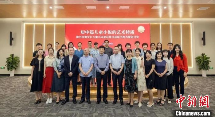 曹文轩：儿童文学写作要有“短篇意识”
