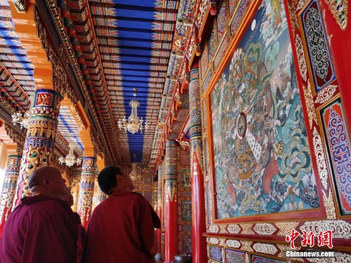 世界彩绘面积最大的单体藏传佛殿建筑在青海被认证