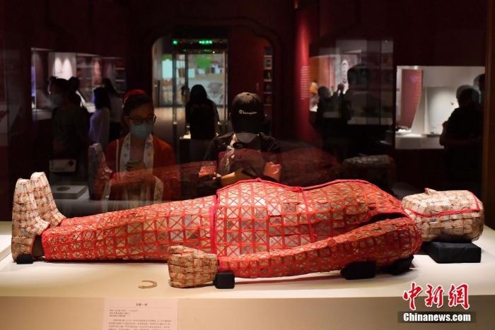 广州330余件秦汉考古文物亮相国家博物馆
