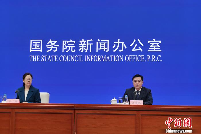 8月16日，國新辦就2021年7月份國民經濟運作情況舉行發佈會。<a target='_blank' href='http://www.chinanews.com/' >中新網</a>記者 李金磊 攝
