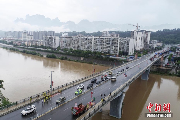 湖南张家界全域调整为低风险区 拆除交通卡口