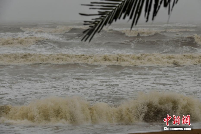 台风“圆规”登陆海南博鳌