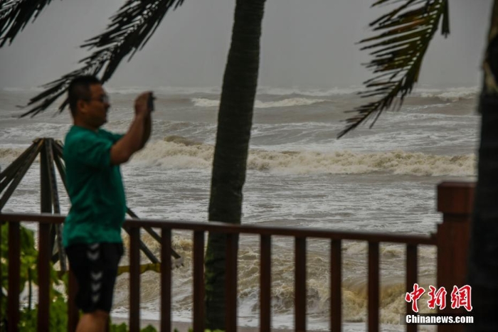 台风“圆规”登陆海南博鳌