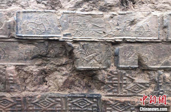 墓砖纹样繁多。　济南市考古研究院供图