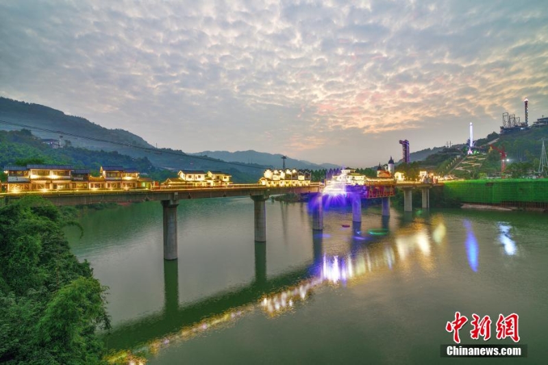 初冬时节 三峡库区风景别有一番韵味