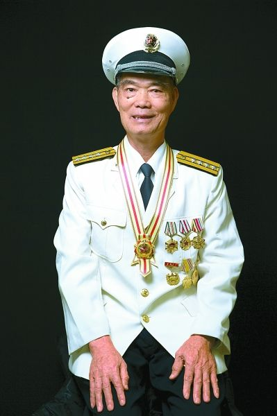 海上英雄艇2048