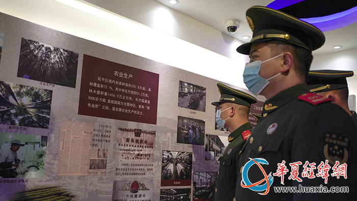图5-了解驻地发展历程。摄影：张陈宇