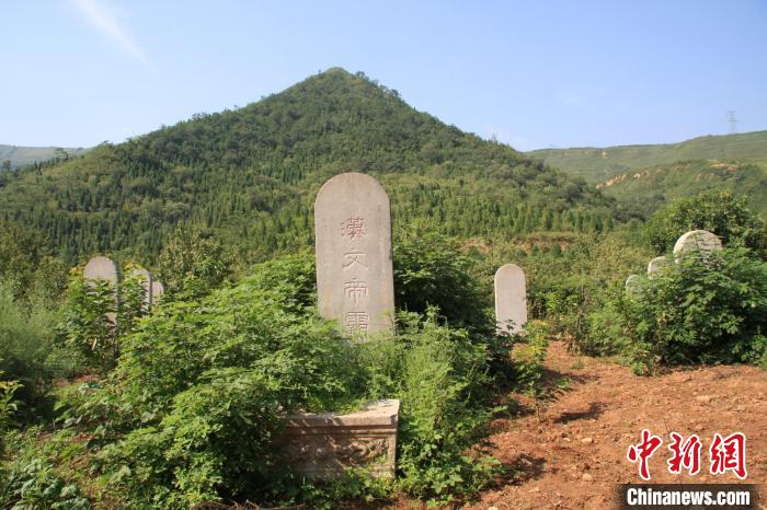 世传为汉文帝霸陵的“凤凰嘴”