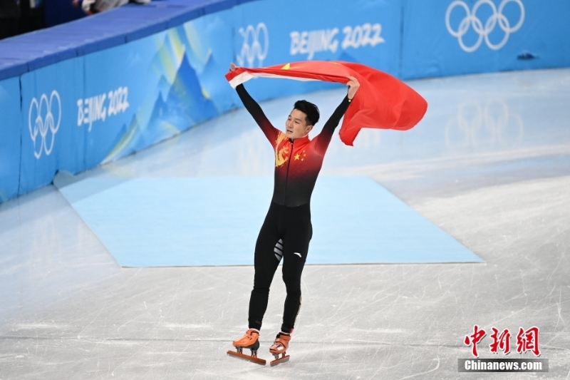 短道速滑男子1000米：任子威、李文龙包揽金银牌