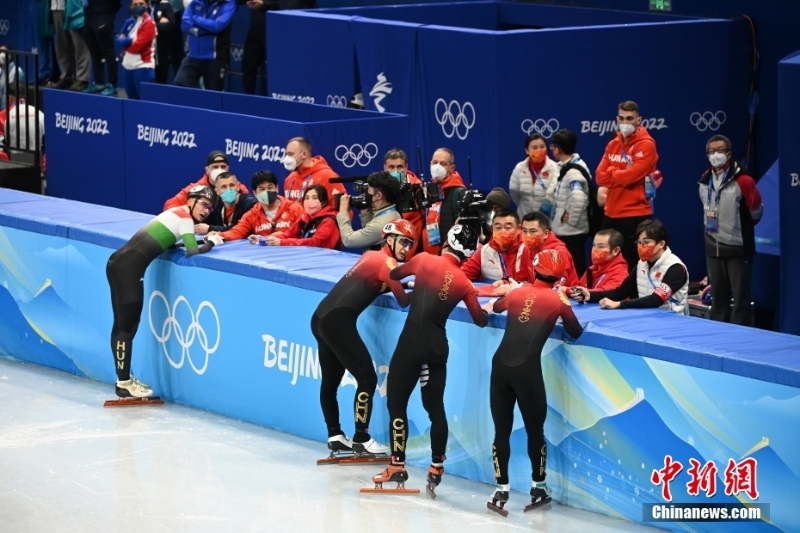 短道速滑男子1000米决赛：中国选手任子威夺冠