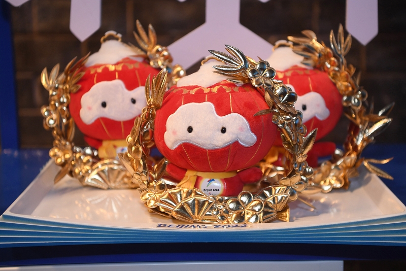 獲獎運動員定製版吉祥物紀念品 - 雪容融.jpg