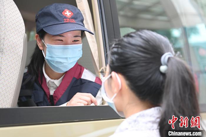 广东医护赴港抗疫 陈骥旻 摄