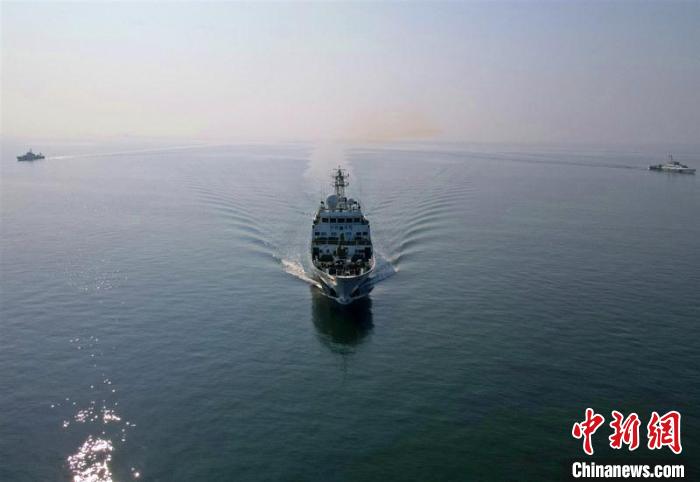 图为海警舰艇在航行 广西海警局供图章小兵表示,此次专项训练有效检验