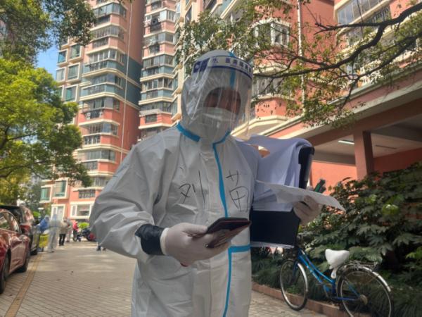 上海返崗護士請求放行，社區的回復聽哭了……