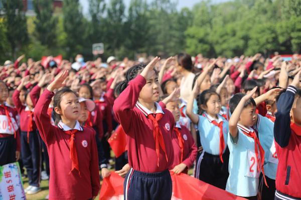 东营市广饶县兴安小学第三届春季田径运动会开幕