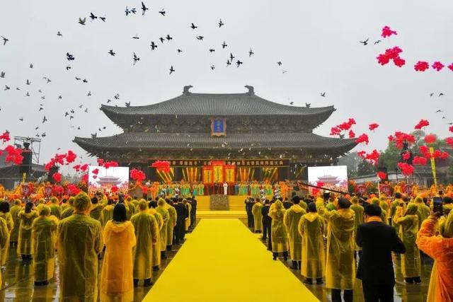 壬寅年海峡两岸神农炎帝民间拜祖大典现场。图片由山西省台办提供