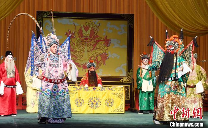 福建京剧院“武戏基地”重点打造经典剧目《伐子都》复排上演。　记者刘可耕 摄