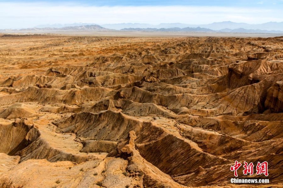 柴达木盆地红崖雅丹地貌 带你看“中国最像火星的地方”
