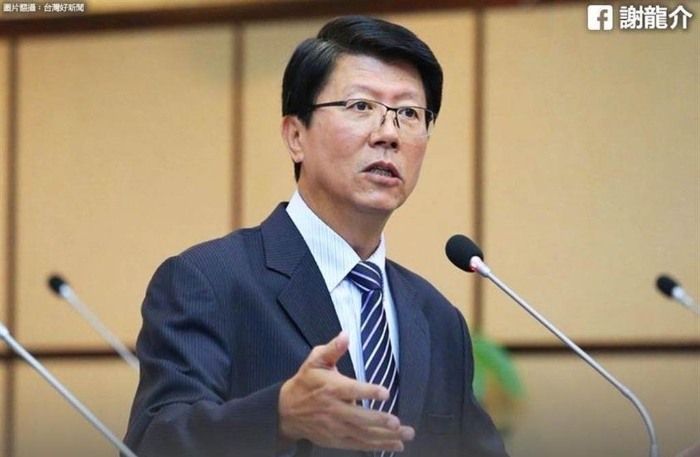 谢龙介