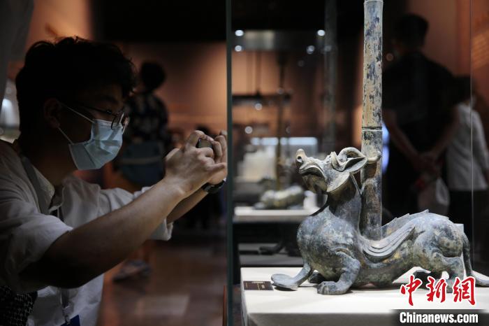 “流风遗躅—海昏侯刘贺墓出土文物展”在秦陵博物院开幕