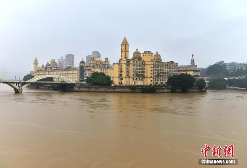 福州：持续性强降雨导致闽江水位上涨