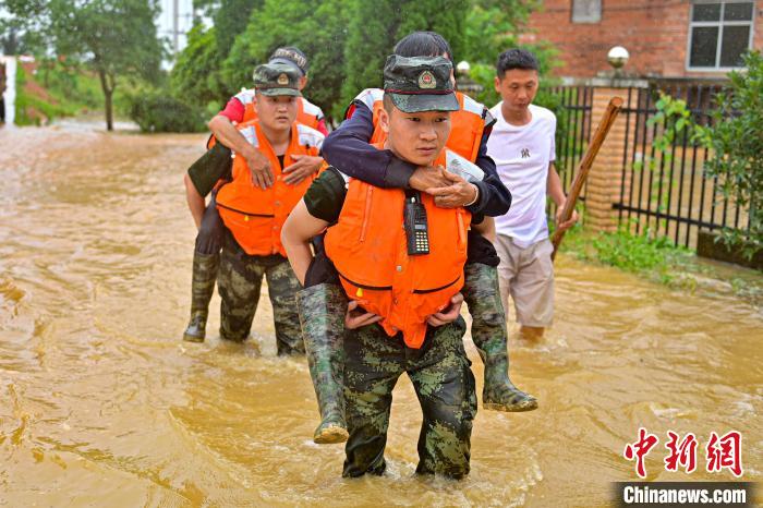 持续强降雨袭赣致161.7万人受灾紧急转移超21万人