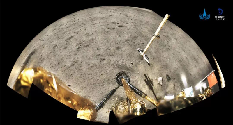 嫦娥五号着陆器全景相机拍摄的采样区（图源：中国探月工程）