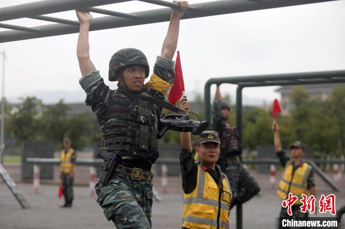 高温锻造“利刃”直击重庆武警特战侦察比武现场