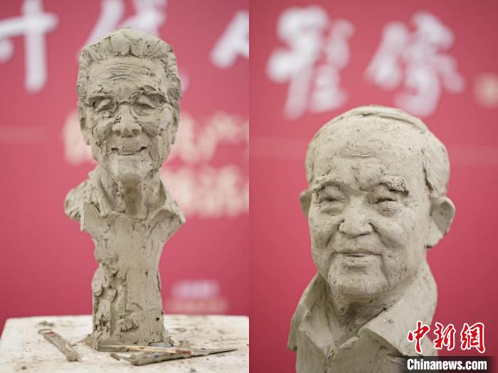 中国美术馆为已故表演艺术家蓝天野、词作家乔羽塑像