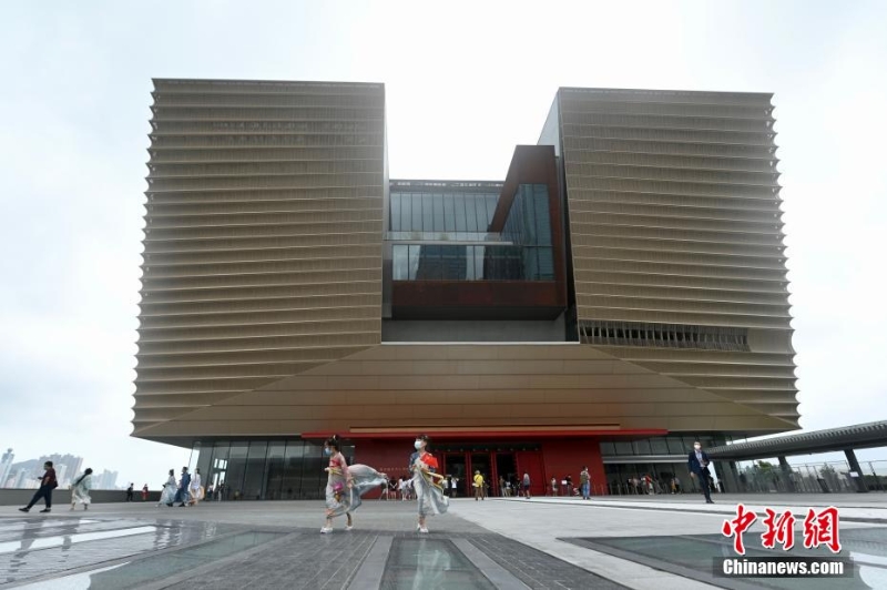 香港故宫文化博物馆正式向公众开放