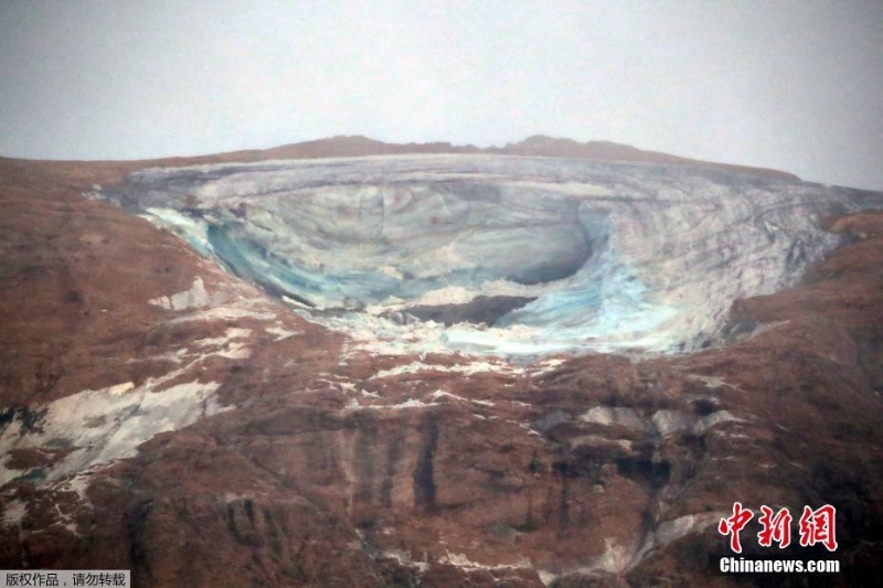 意大利高山冰川发生滑坡 已造成至少6人死亡
