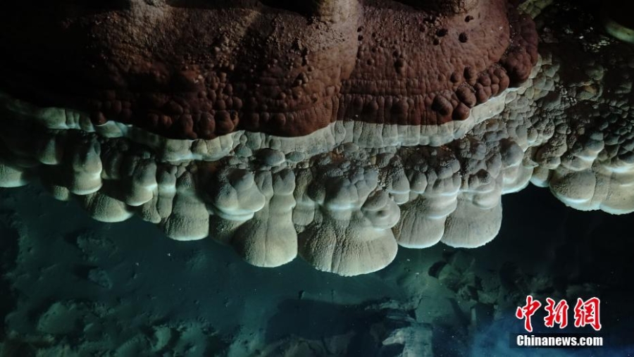 广西发现中国第二个云朵石洞穴奇观