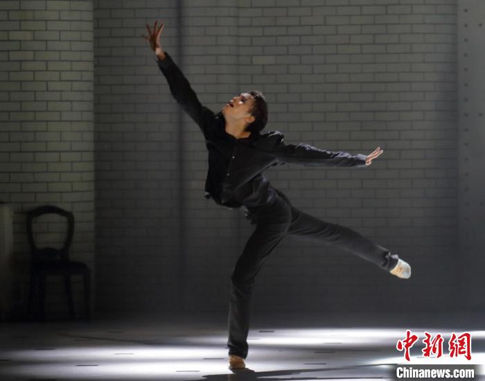 吴虎生《哈姆雷特》剧照 上海芭蕾舞团供图