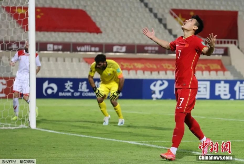 武磊在世预赛中庆祝进球。