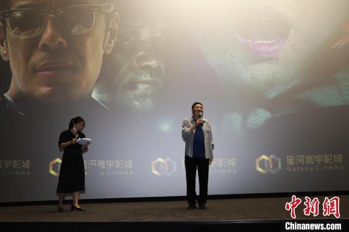 葉挺將軍長孫葉大鷹全新電影《永不妥協》在家鄉上映