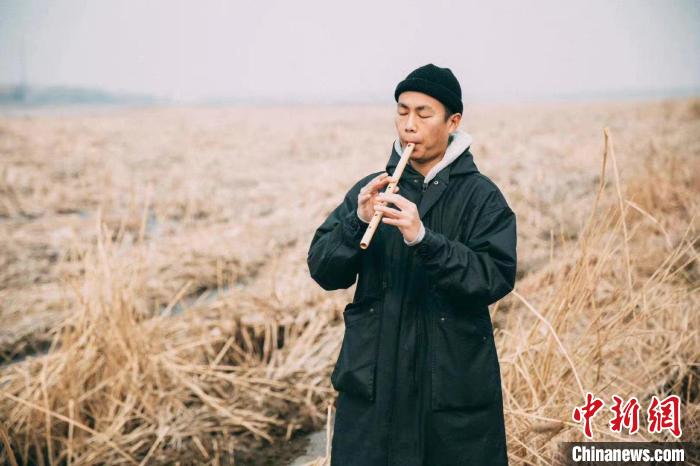 中国电子音乐人李化迪：这个世界，需要交流