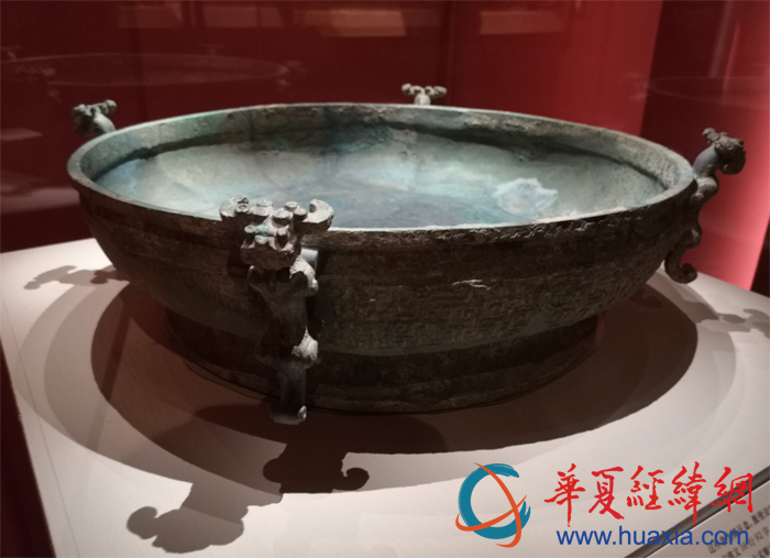 东方吉金--中韩日古代青铜器展