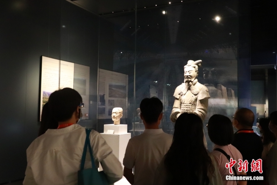 中国百年百大考古发现展星夜亮相